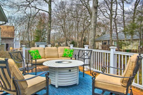 Cape Cod Retreat with Deck - 2 Miles to Beaches!